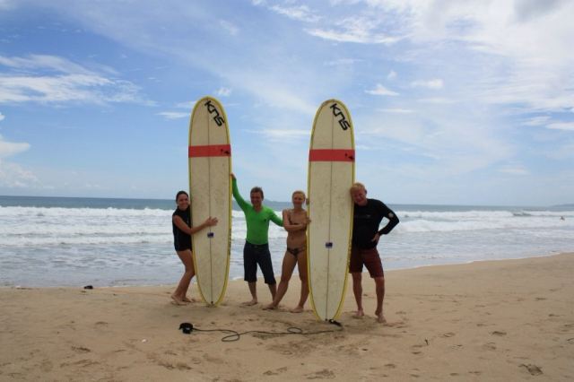 серфинг в нячанге surfing vietnam nha trang