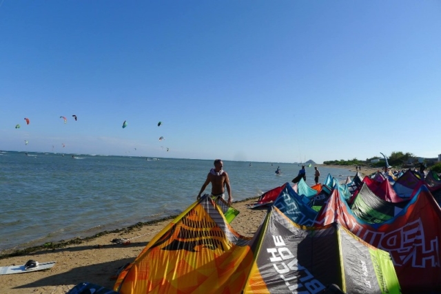 Организация поездок в Фан Ранг из Нячанга kitesurfing vietnam nha trang